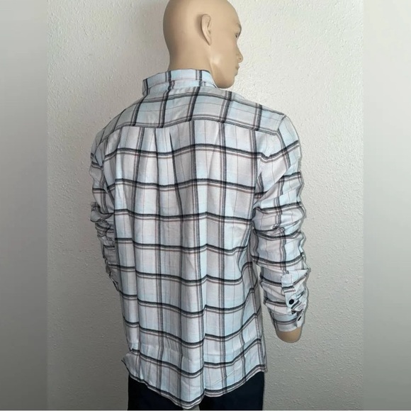 PreOwned Like New Blue Ocean Color Flannel Size Medium  Lost Company. - Picture 2 of 11